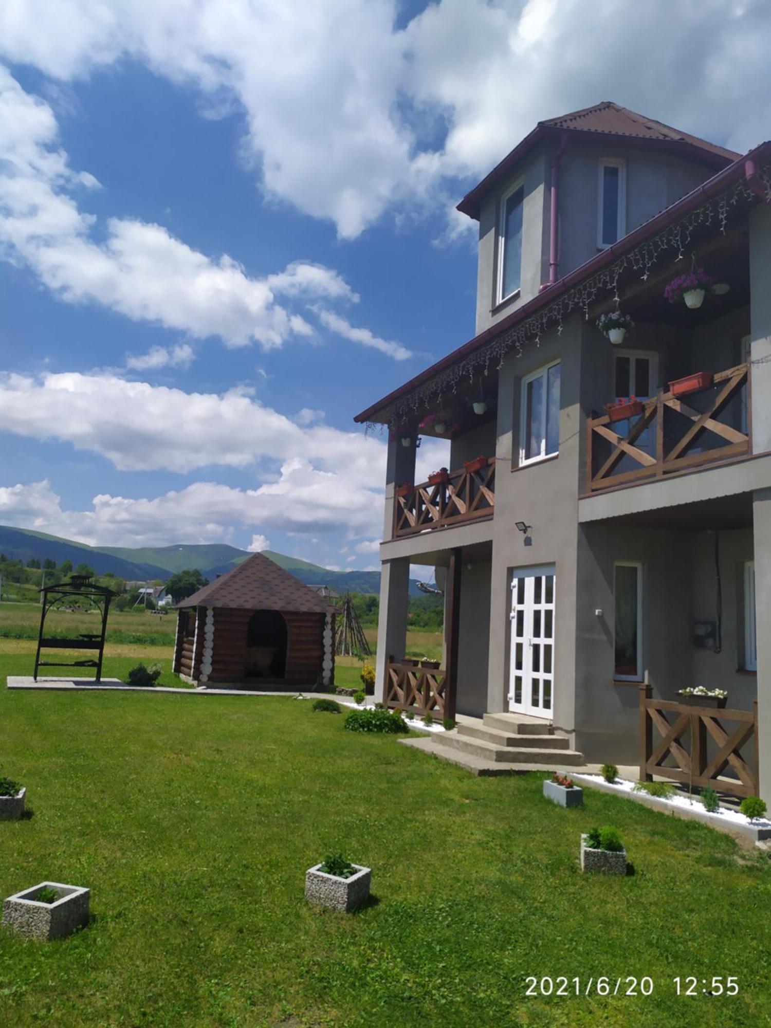 Vila Карпатські Зорі Pilipets Pokoj fotografie